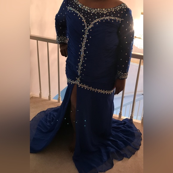 Custom Made 20/22 Plus Size Rhinestones Sequin Mesh Formal Gown with Train - Picture 2 of 5